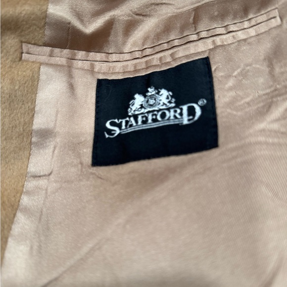 Vintage Classic Tan Blazer - Picture 8 of 10